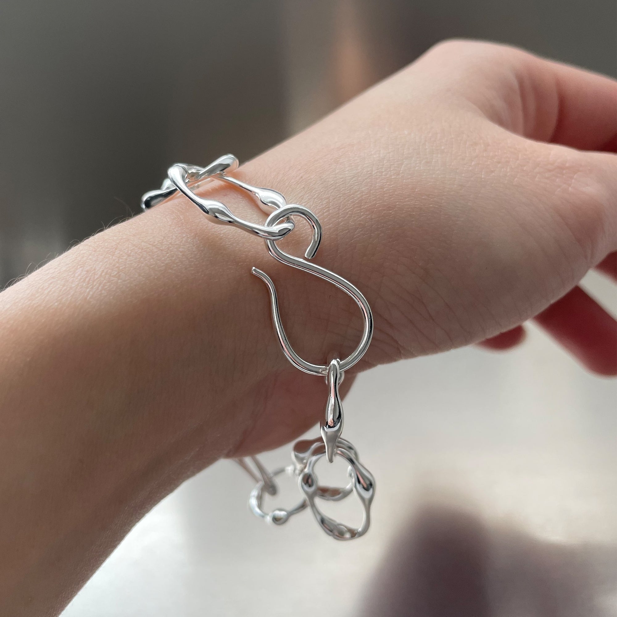 Hollow Chain Link Bracelet