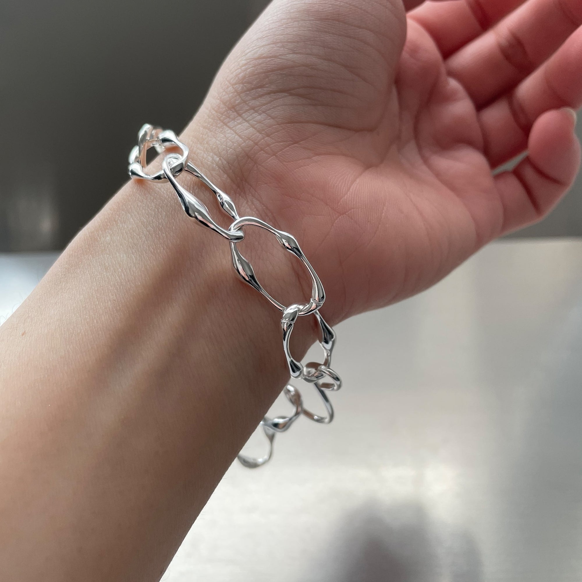 Hollow Chain Link Bracelet