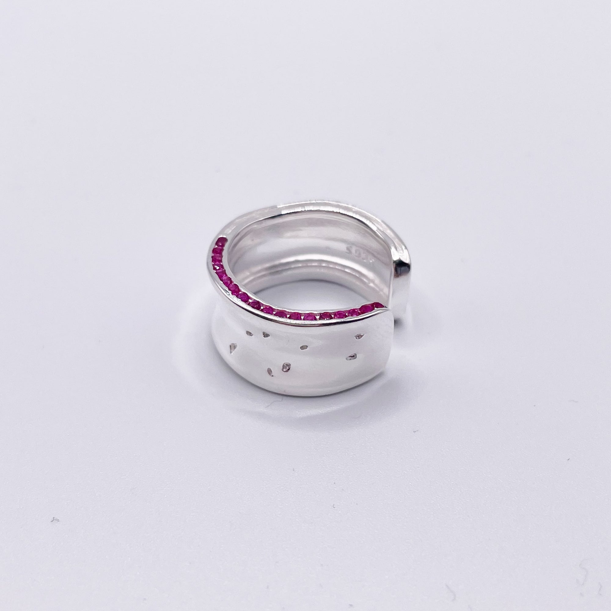 Geometric Band Ring