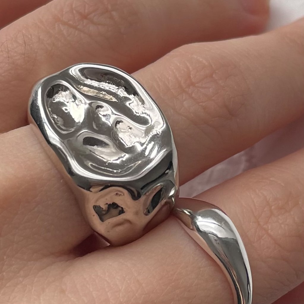 Special Shaped Ring
