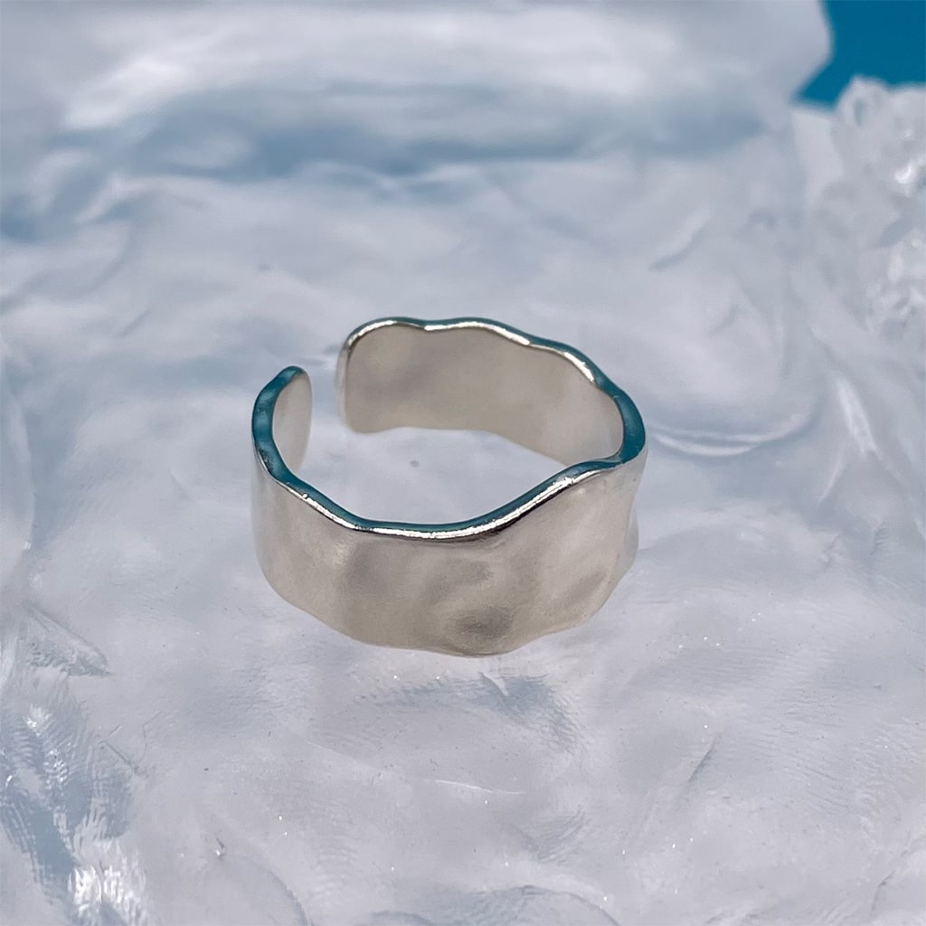 Geometric Ring