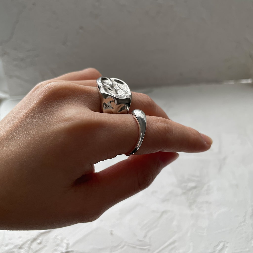 Special Shaped Ring