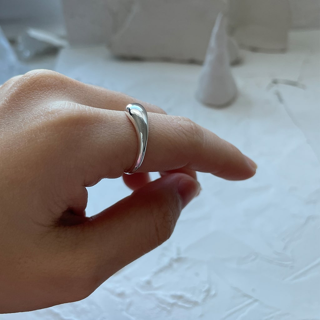 Smooth Band Ring