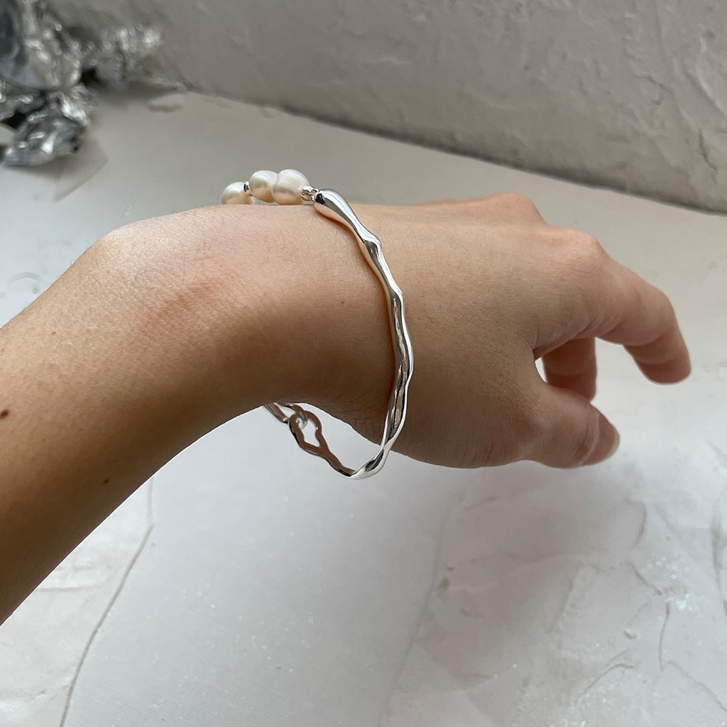Geometric Pearl Bracelet