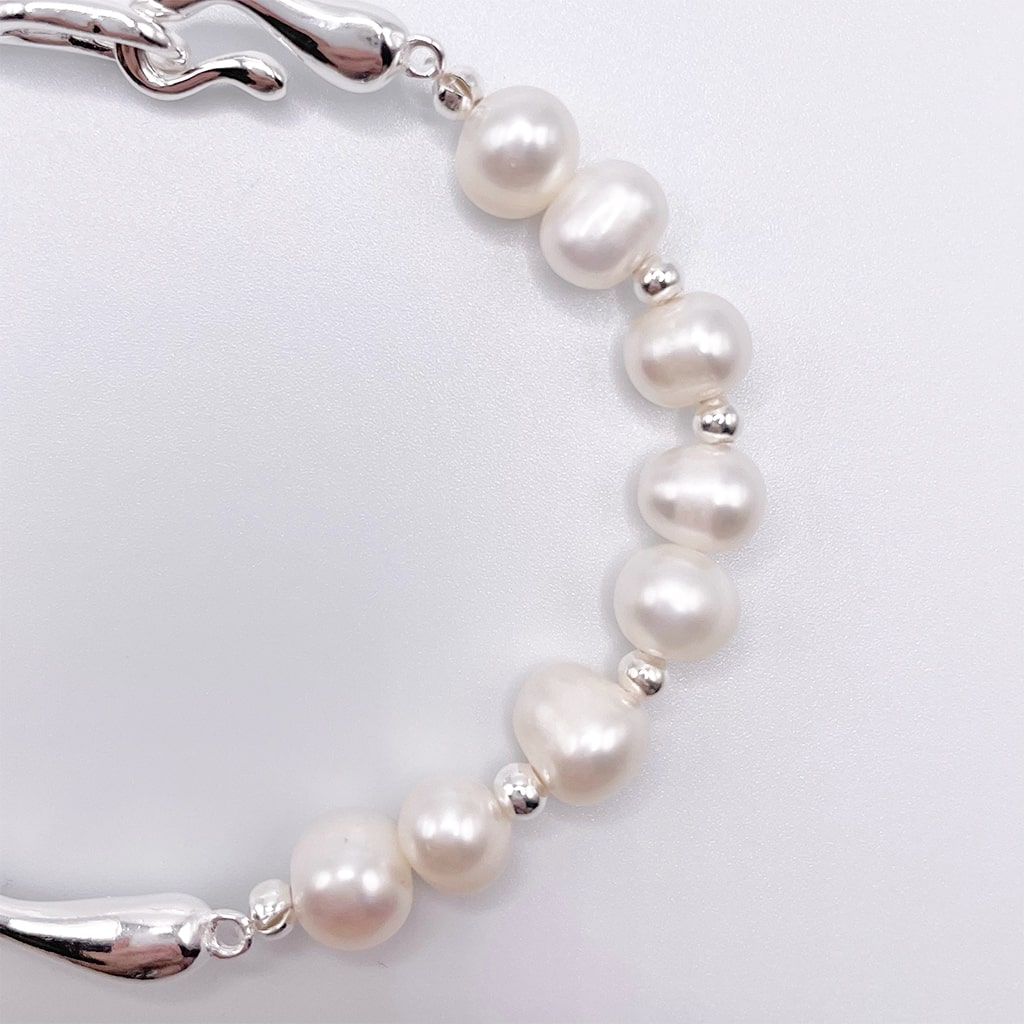Geometric Pearl Bracelet