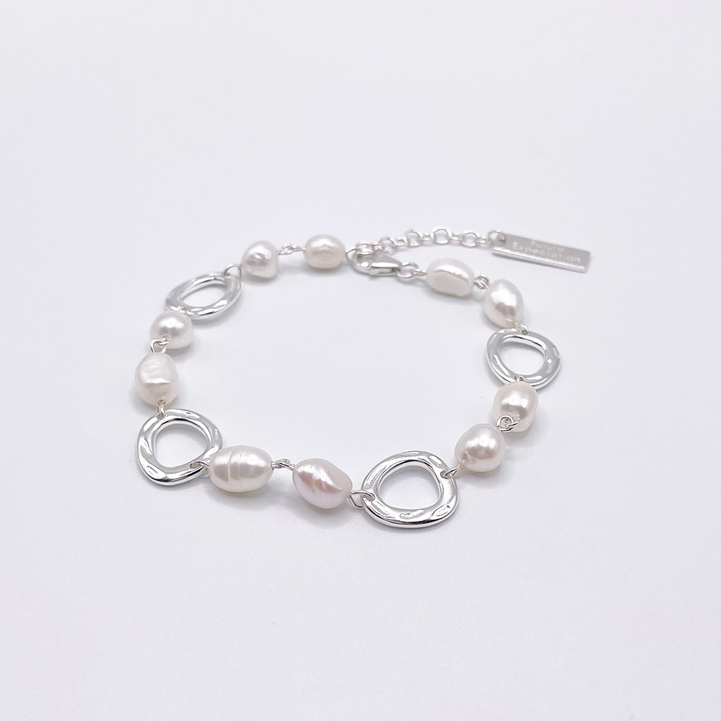 Pearl Link Bracelet