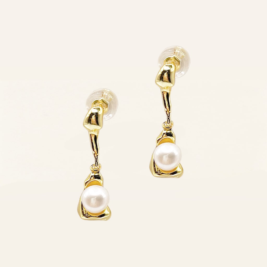 Pearl Drop Earrings