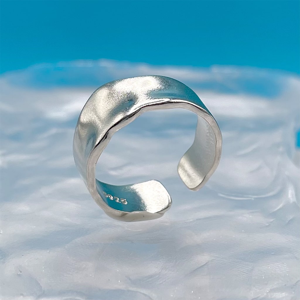 Geometric Ring